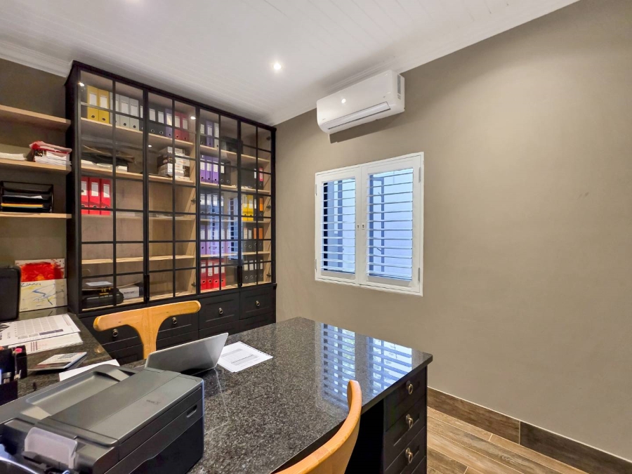 7 Bedroom Property for Sale in Durbanville Western Cape